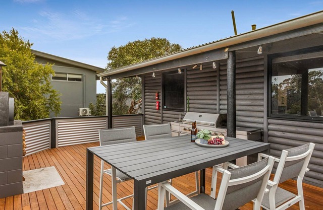 Silvers Anchor - 2 Bennett Street