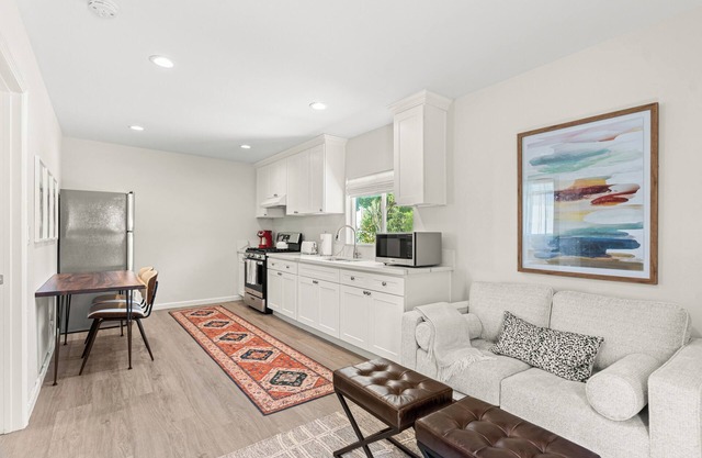 Simi-Valley Apartment by PMI