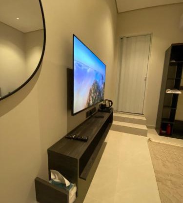Simple studio