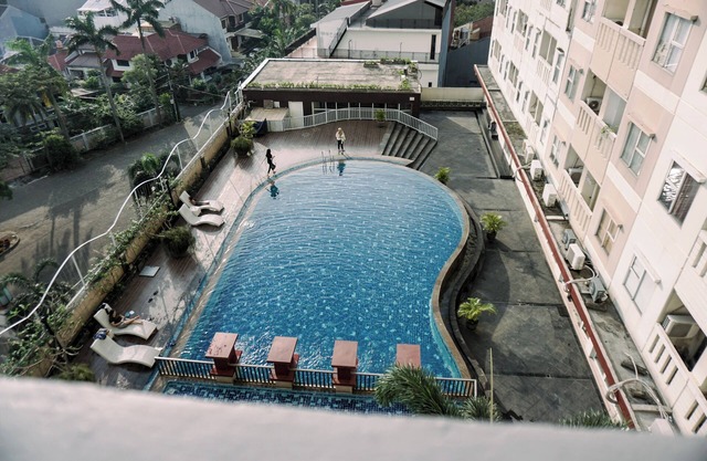 Simply And Comfort Stay 2Br At Belmont Residence Puri Apartment