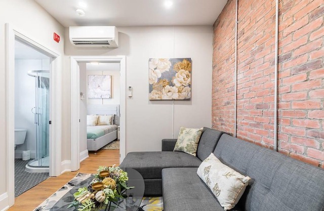 Simply Comfort. New designed 1 BR Apartment. UV DISINFECTION