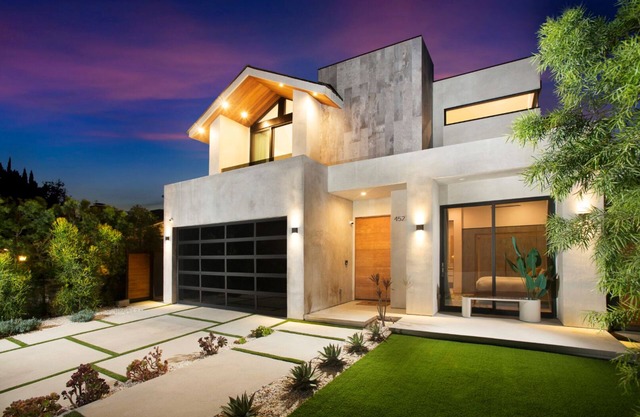 Simpson - Luxurious Living in an Impeccably Designed Valley Village Home