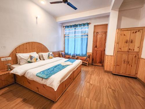 SINGH SAAB riverside cottages