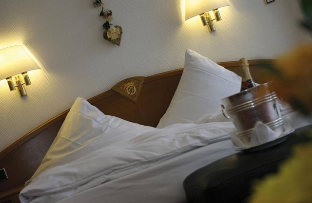 Single room city/courtyard side - Bellevue Rheinhotel, Boppard