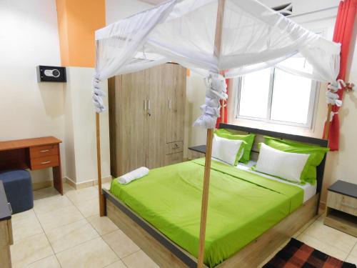 Situation STABLE à MADAGASCAR Villa Louis propose 25euros le T2 à 35euros le T3 MeublésToutConfort Centre-Ville DIEGO-SUAREZ au Nord