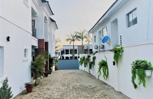 Size99 Apartment and Suites