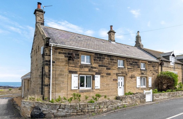 Skears Cottage - Three Bedroom House, Sleeps 5