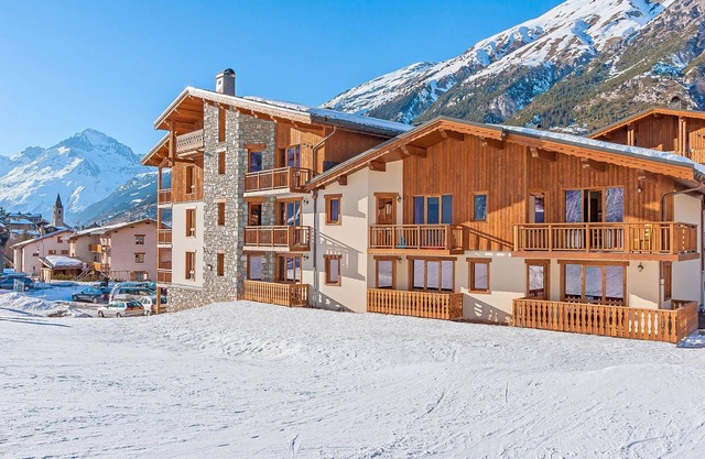 Ski aux pieds | Piscine | Sauna et hamman