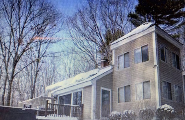 Ski/country house w/hot tub