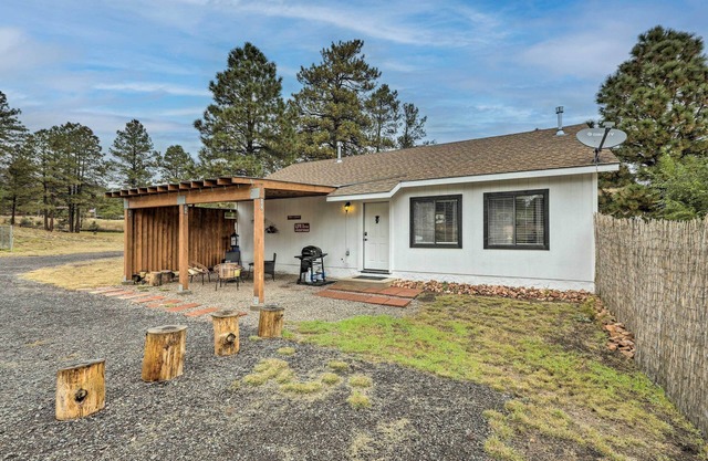Ski, Hike & Explore: Flagstaff Cottage!