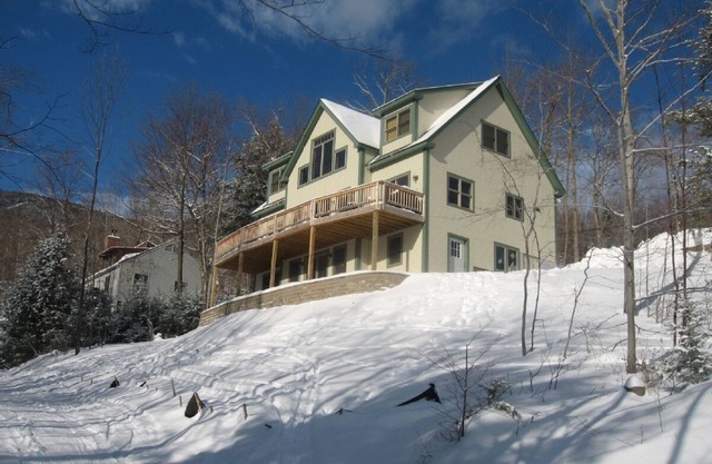 Ski In/Out House located on the Out To Lunch Trail