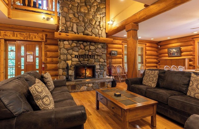 Ski In/Out to your Hot Tub. Pool Table