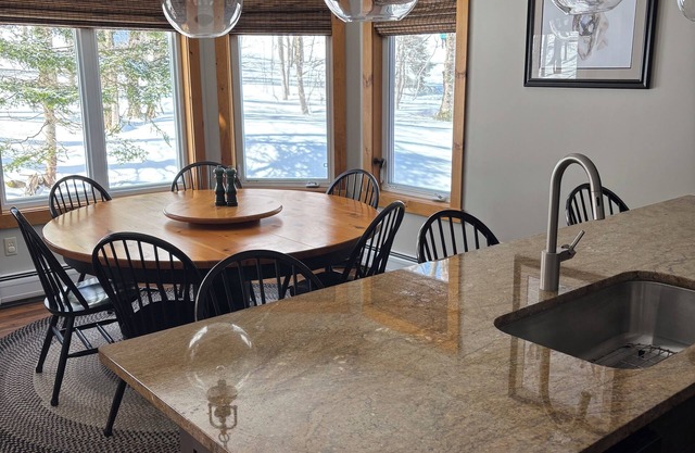 Ski In Ski Out 4 BR Jay Peak Condo