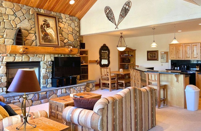 Ski-in, ski-out home at Whitefish Mountain Resort- With in-home Sauna!