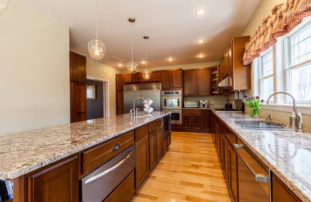 * Ski Slopes - Large groups - Chefs Kitchen *