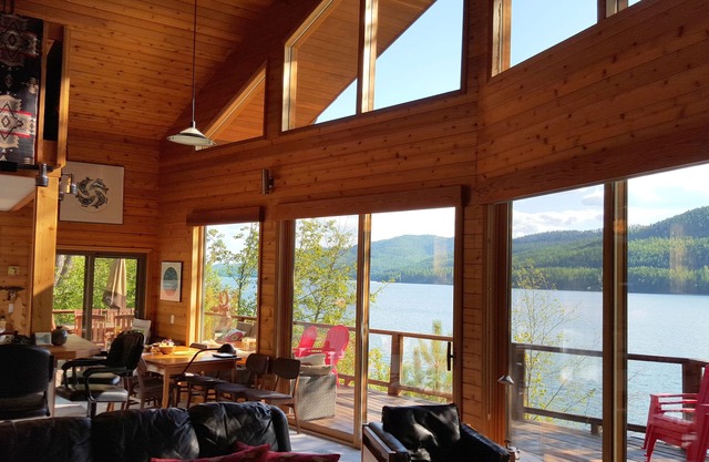 Ski/Swim/Sail/Water Ski/Relax .Experience Whitefish Lake living