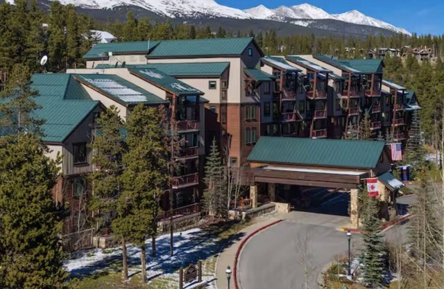 Skiing in Breckridge!