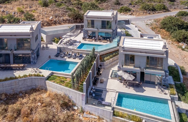 Skyfall Villas - With 12 Bedrooms