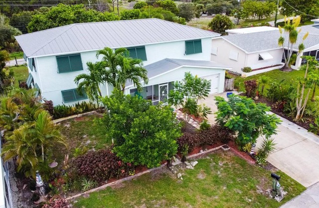 Skyline Breeze - Jensen Beach Family Getaway