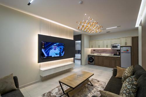 Skyline Suite Modern Luxury Full Amenitie