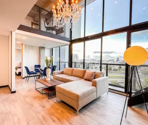Skyline Suites - Elegant Living with Coworking & Scenic Views