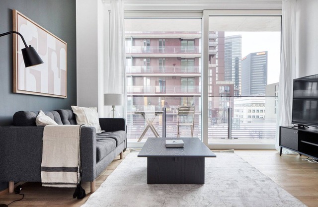 Sleek Landstraße 1BR w/Pool & Elevator, near Metro U3, by Blueground