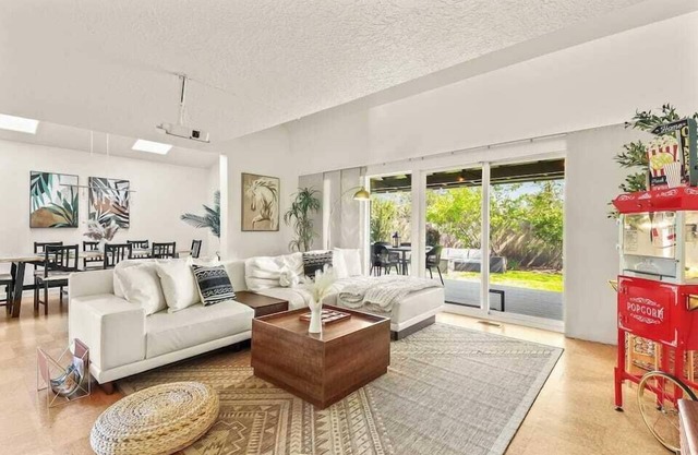 Sleeps 22 Game Room | Hot Tub