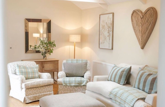 Sleeps 4, Dog friendly, Perfect retreat for families