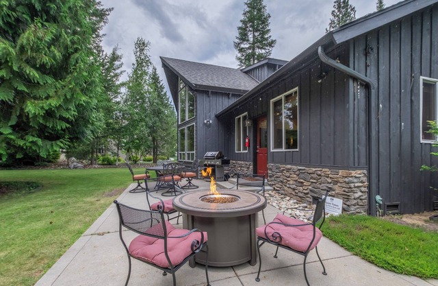 Slice of Heaven-Kahler Glen Golf, WI-FI & Grill