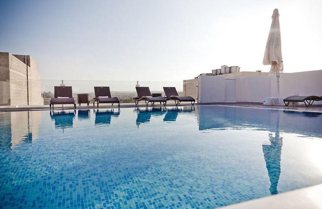 Sliema Tigne Suites