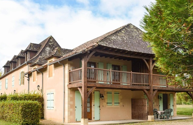 Small and well-kept cottage in Limeuil with room for 2 people.