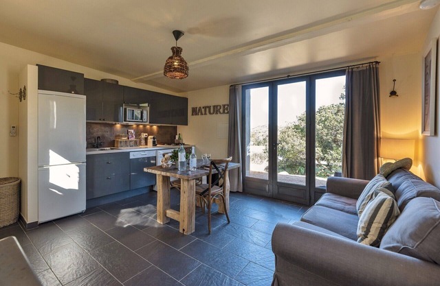 Small house, close to the beaches of Sant'Amanza