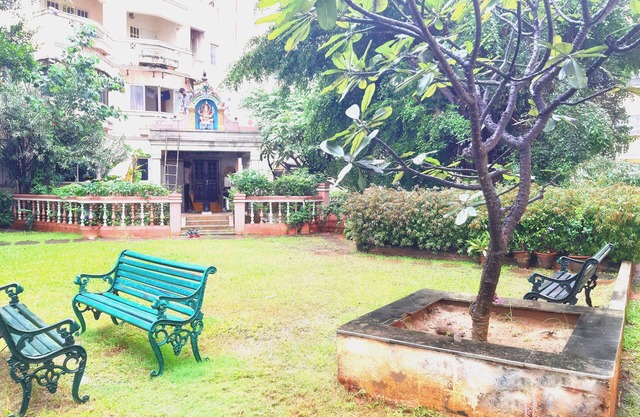 SmartStay Service Apartment