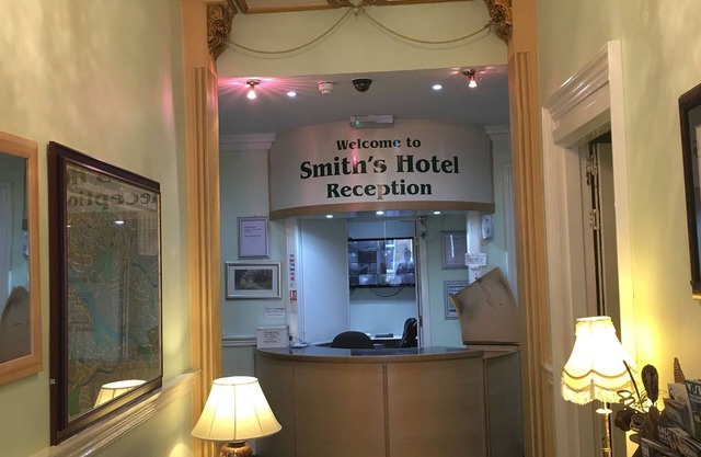 Smiths Hotel
