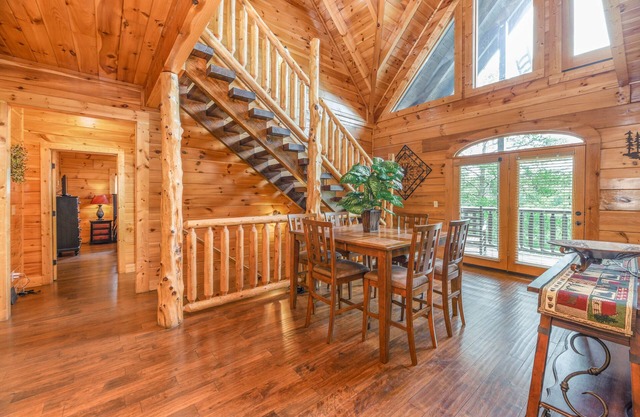 SmokyStays 6 Bedroom Cabin