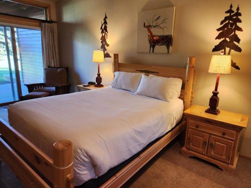 Snowcreek Resort Vacation Rentals 733 Fairway Circle