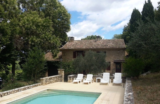 Snug Farmhouse in Provence-Alpes-Riviera with swimming pool