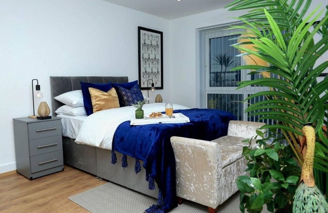Snuggle Inn - Riverside apartment- Woolwich Ferry, Mins to O2 Arena