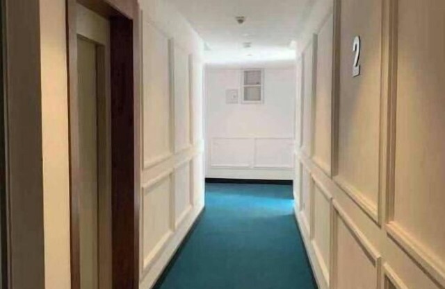 So Stylish Apartment Hotel Bliving parking and balcony