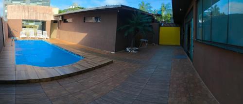 Sobrado com piscina