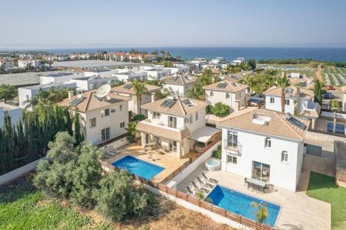Sol Y Mar 2 Villa w Pool & Jacuzzi