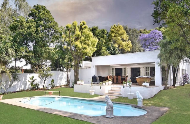 SOLAR POWER, FIBRE, SECURE. Enjoy all city living can offer with a country feel.