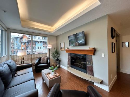 Solara Resort - Quiet & Mountain View Corner Suite