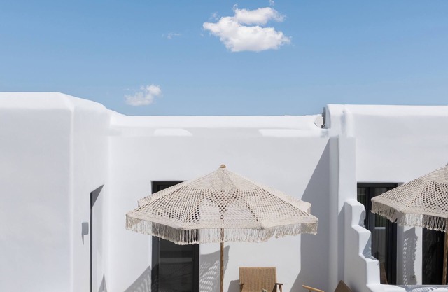 Solmar Suites