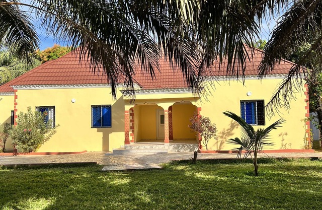 Somerset House - Gunjur Self Catering Accommodation