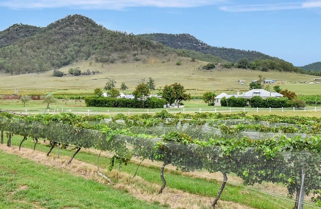 Somerville Wine Cottage Hideaway 3-Bedroom Cottage Near Broke Wineries