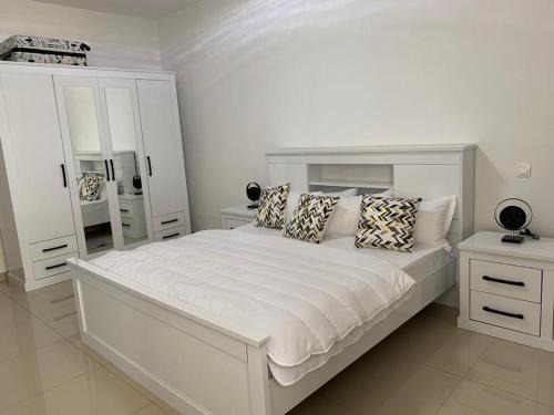 somptueux studio pointt E