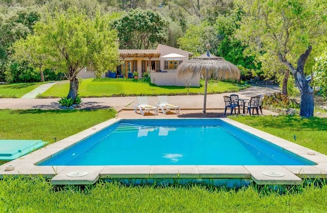 SON FE Finca for 6 with Pool in Alcudia