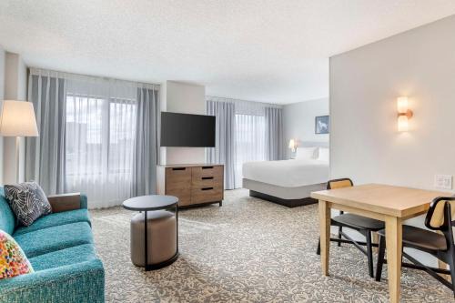 Sonesta ES Suites San Antonio Downtown Alamo Plaza - Newly Renovated