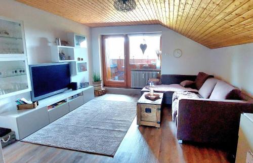 Sonnen-Juwel mit mit Hallenbad und Sauna - direkt an der Skipiste